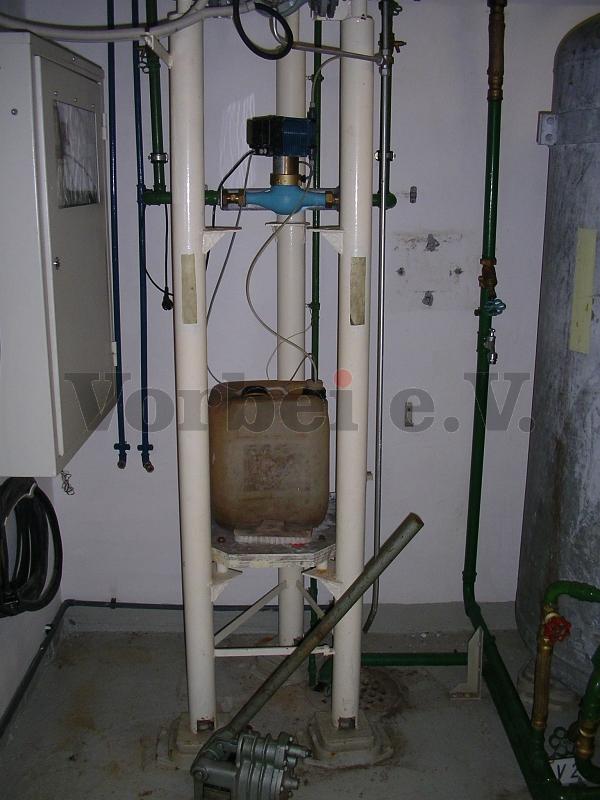 Vervollständigung der Wasseraufbereitung im Raum 11N.