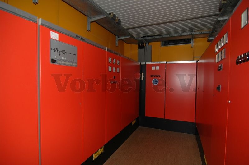 Unterbrechungsfreie Stromversorgungsanlage (USV) im Raum 20a in der GSVBw 47.