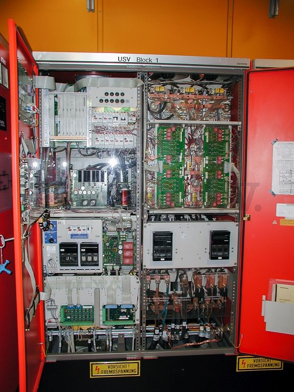 Steuerung für die Netzersatzanlage (NEA) im Raum 20 in der GSVBw 47 Niederbrombach.