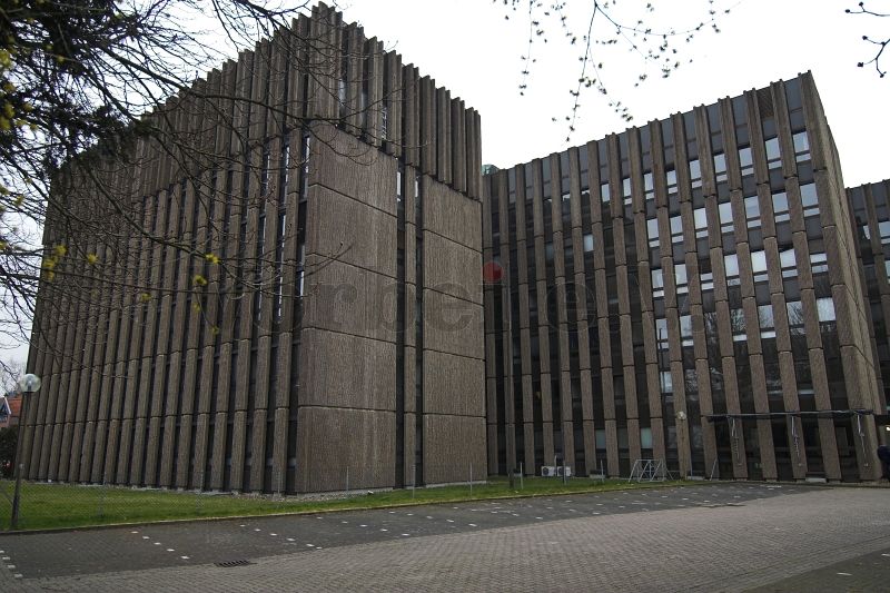 Außenansicht: Das ehemalige Dienstgebäude der Bundesagentur für Arbeit in Hannover.