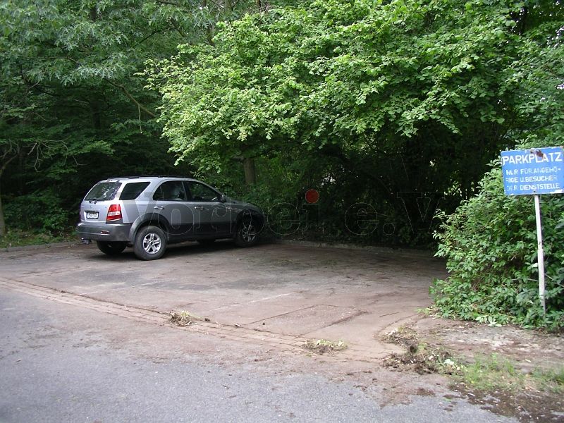Parkplatz nach der Freilegung.