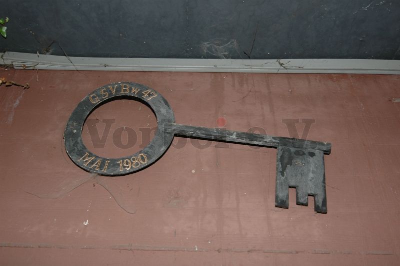 Symbolischer Schlüssel über dem Eingang des Verkehrsstollen.