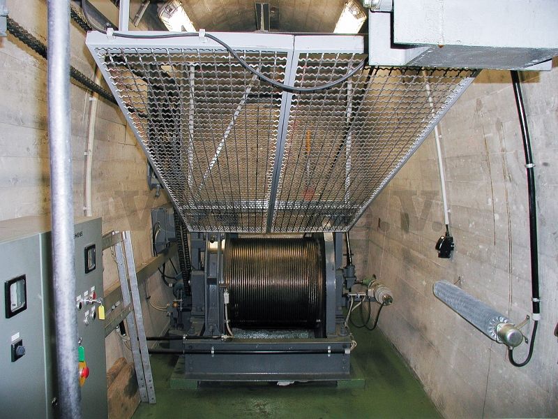 Der Antrieb für die Schachtbefahranlage in der GSVBw 47 Niederbrombach.