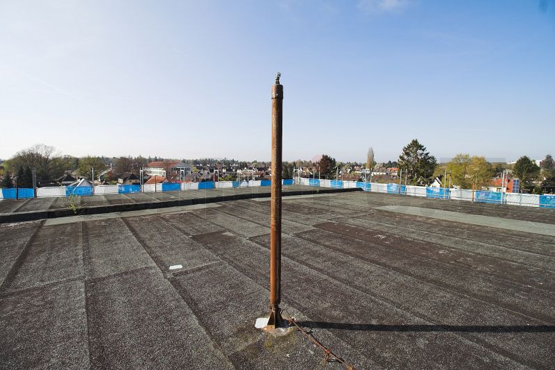 Die originale Antenne auf dem Dach der Zivilschutzanlage Hannover-Ricklingen. Diese Antenne wurde vermutlich vor über 50 Jahren bei der Instandsetzung aufgestellt. Die originale Antenne auf dem Dach der Zivilschutzanlage Hannover-Ricklingen. Diese Antenne wurde vermutlich vor über 50 Jahren bei der Instandsetzung aufgestellt.